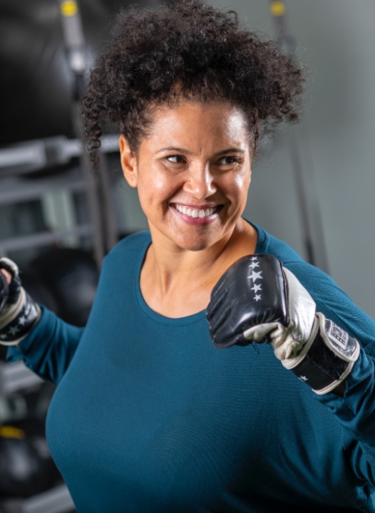 woman-boxing woman-boxing